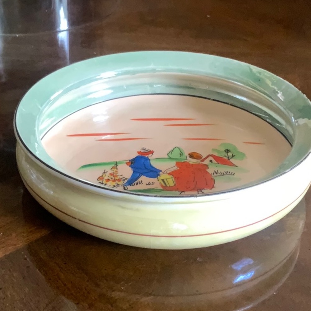 VINTAGE JAPANESE ART BOWL GREEN & YELLOW W/ MAN & WOMEN